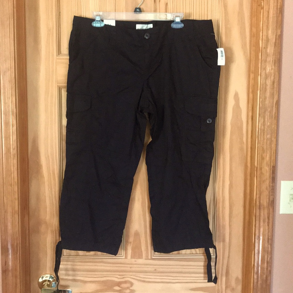 Women’s Old Navy Capri’s